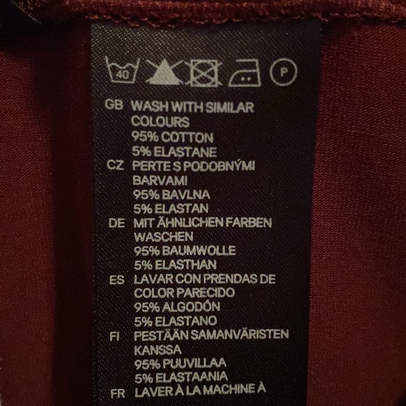 Skirts - Picture 2 of 2